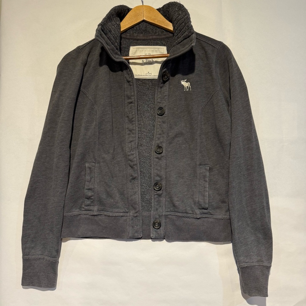 Y2K Abercrombie & Fitch Gray Button-Up Fleece Lined Jacket.
